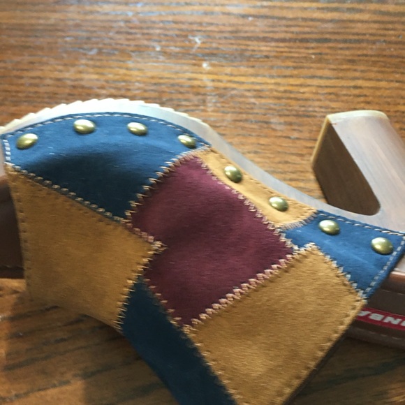 UNIONBAY Brown and Tan Mules with Chunky Platform Sole - Picture 5 of 6